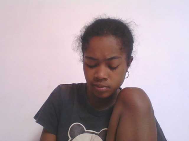 Phaniah1a live cam on BongaCams