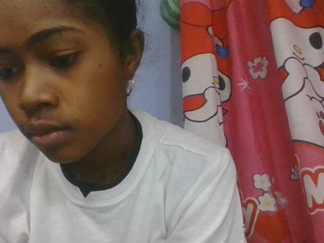 Phaniah1a live cam on BongaCams