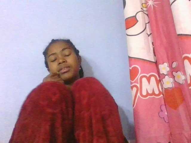 Phaniah1a live cam on BongaCams