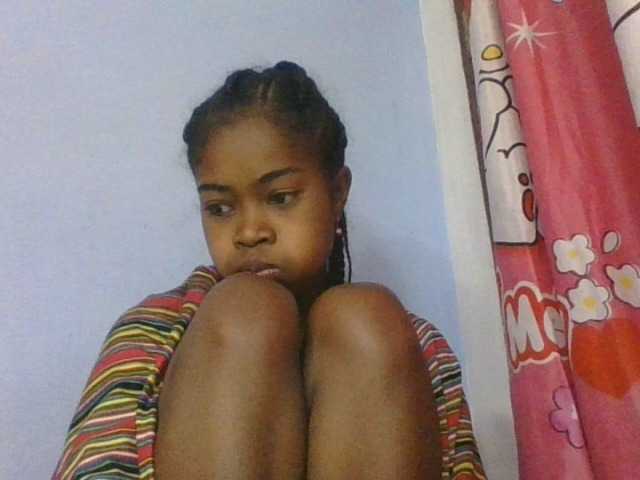 Phaniah1a live cam on BongaCams
