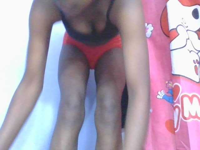 Phaniah1a live cam on BongaCams