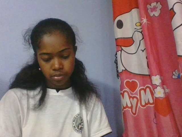 Phaniah1a live cam on BongaCams