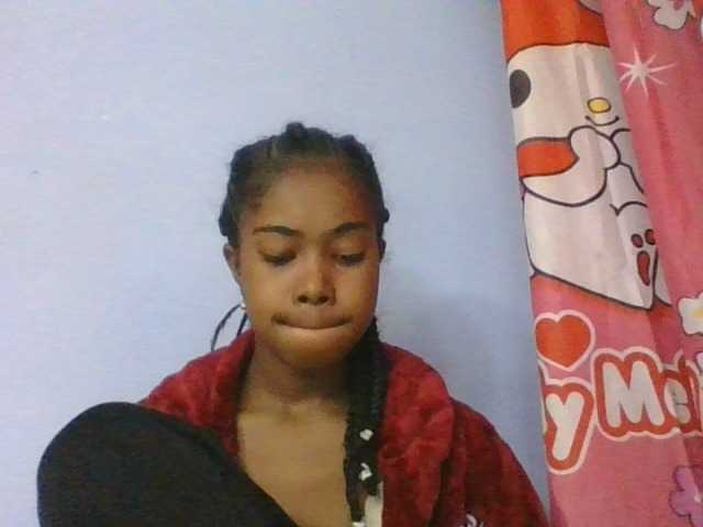 Phaniah1a live cam on BongaCams