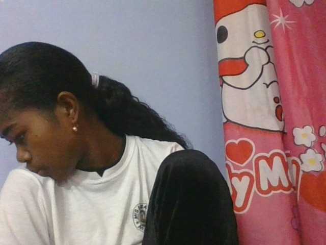 Phaniah1a live cam on BongaCams