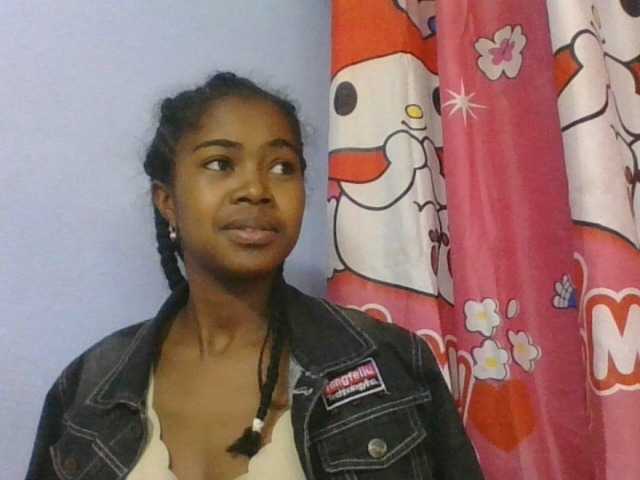 Phaniah1a live cam on BongaCams