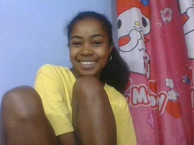 Phaniah1a live cam on BongaCams