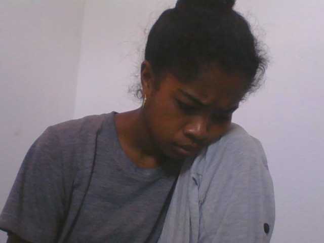 Phaniah1a live cam on BongaCams