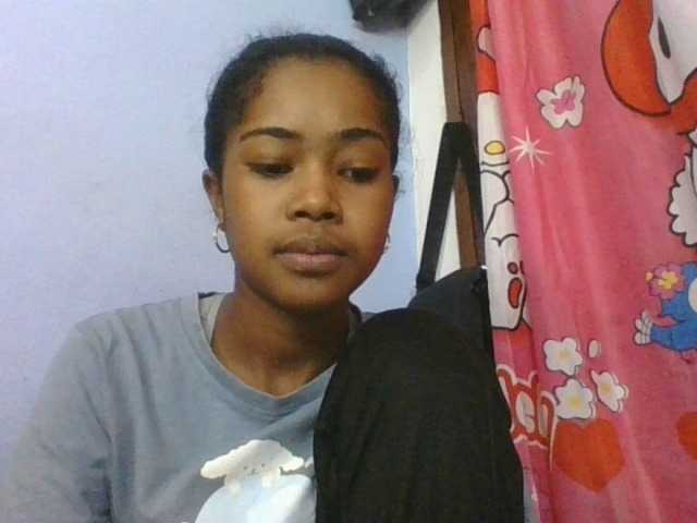 Phaniah1a live cam on BongaCams
