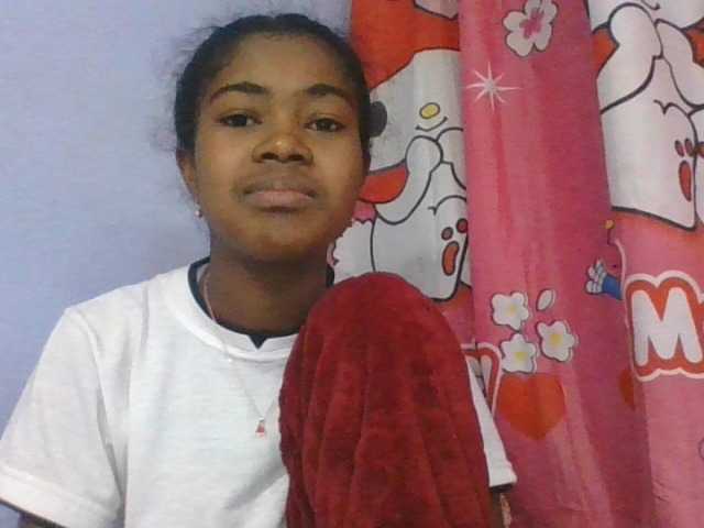Phaniah1a live cam on BongaCams