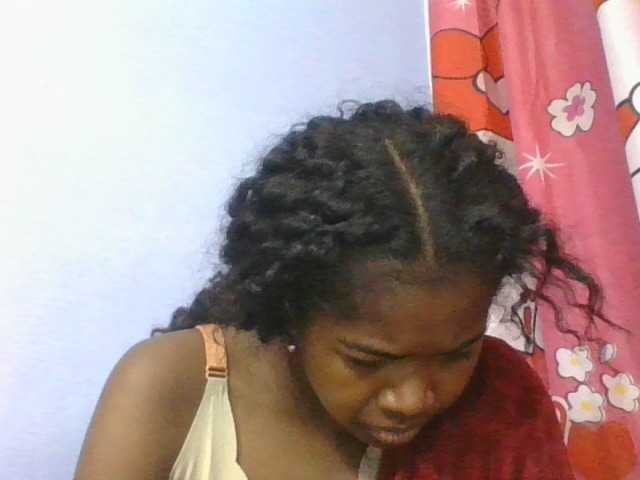 Phaniah1a live cam on BongaCams