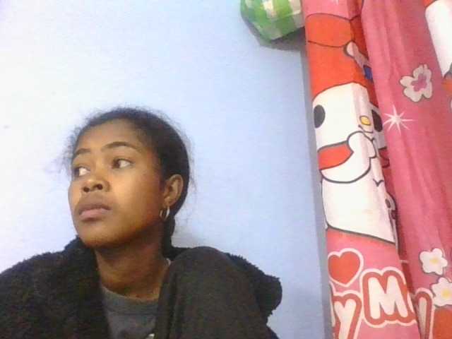 Phaniah1a live cam on BongaCams
