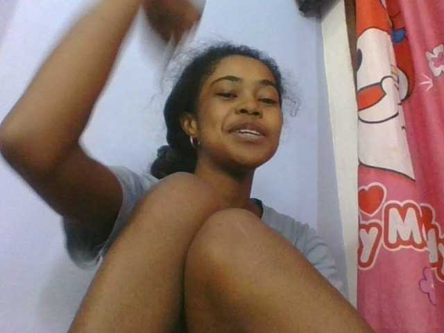 Phaniah1a live cam on BongaCams