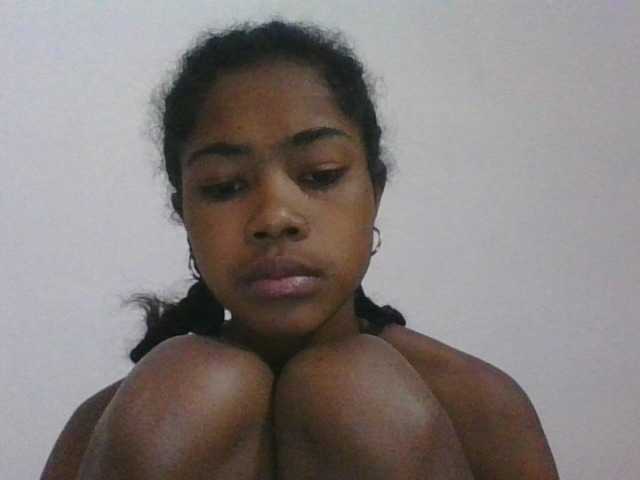 Phaniah1a live cam on BongaCams
