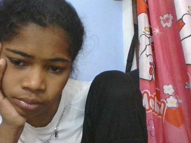 Phaniah1a live cam on BongaCams