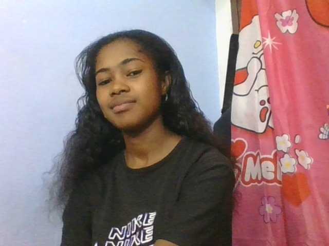 Phaniah1a live cam on BongaCams
