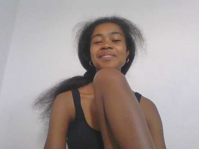 Phaniah1a live cam on BongaCams