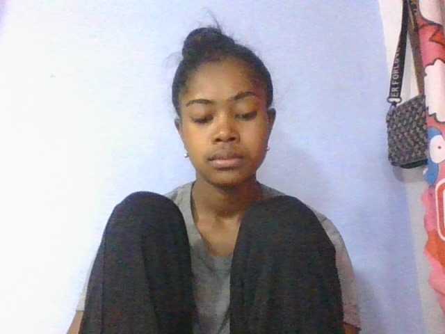 Phaniah1a live cam on BongaCams