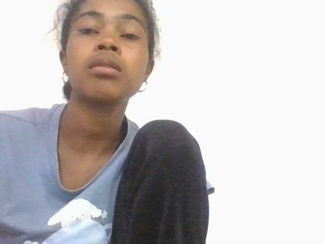Phaniah1a live cam on BongaCams