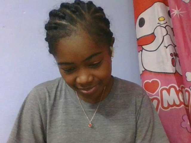 Phaniah1a live cam on BongaCams