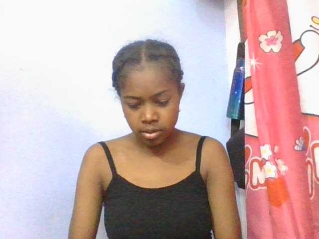 Phaniah1a live cam on BongaCams