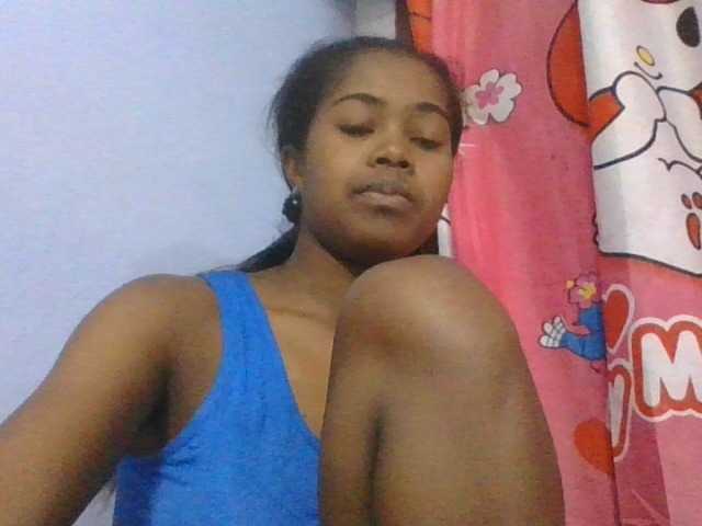 Phaniah1a live cam on BongaCams