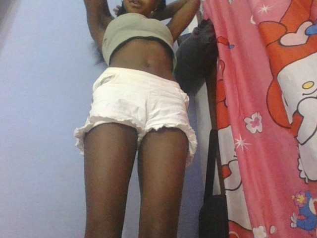 Phaniah1a live cam on BongaCams