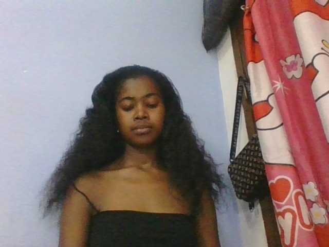 Phaniah1a live cam on BongaCams