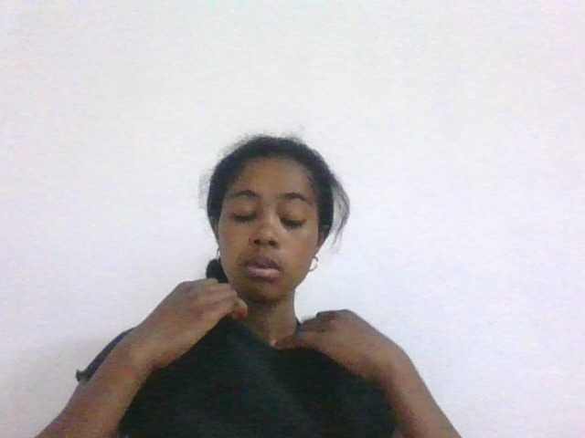 Phaniah1a live cam on BongaCams