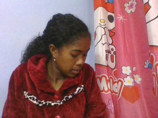 Phaniah1a live cam on BongaCams