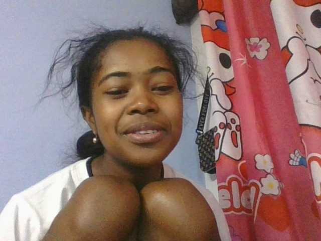 Phaniah1a live cam on BongaCams