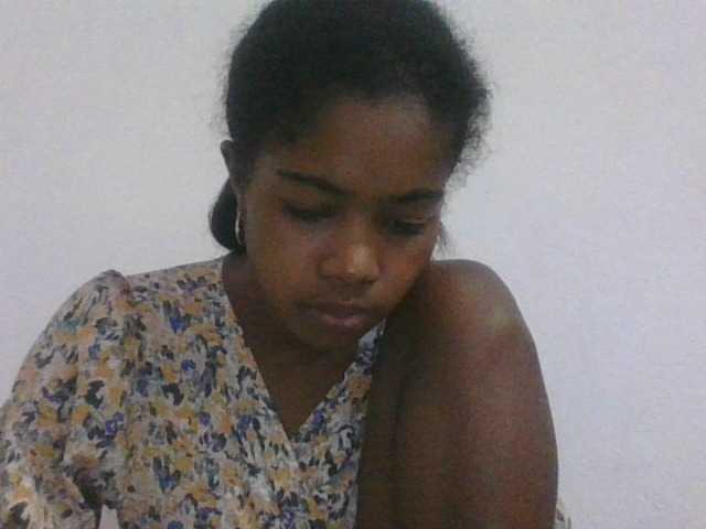 Phaniah1a live cam on BongaCams
