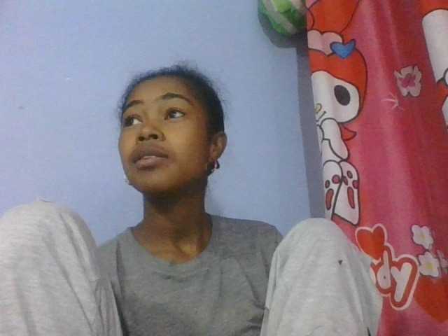 Phaniah1a live cam on BongaCams