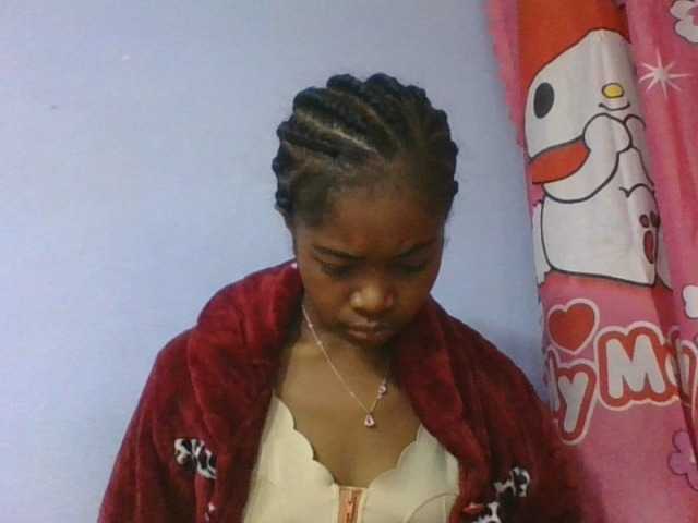 Phaniah1a live cam on BongaCams