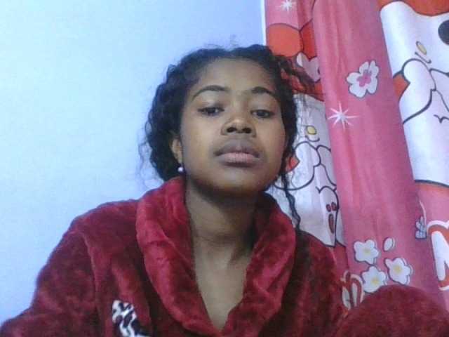 Phaniah1a live cam on BongaCams
