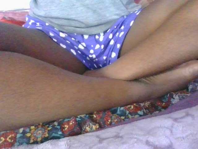 Phaniah1a live cam on BongaCams
