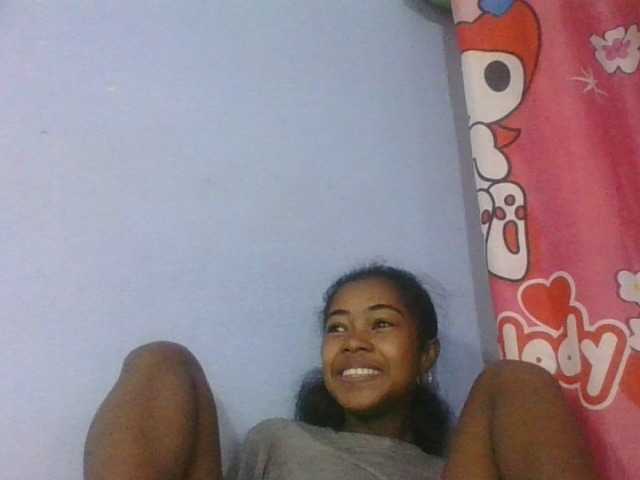 Phaniah1a live cam on BongaCams