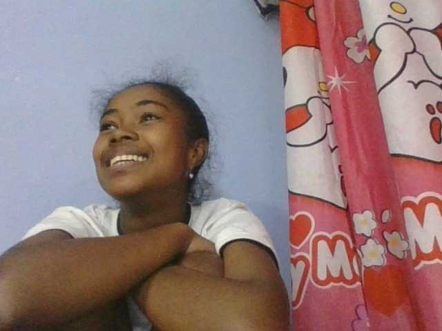 Phaniah1a live cam on BongaCams