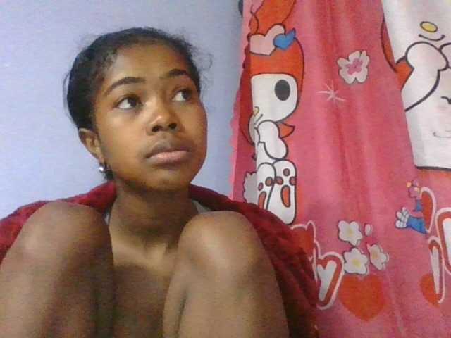 Phaniah1a live cam on BongaCams