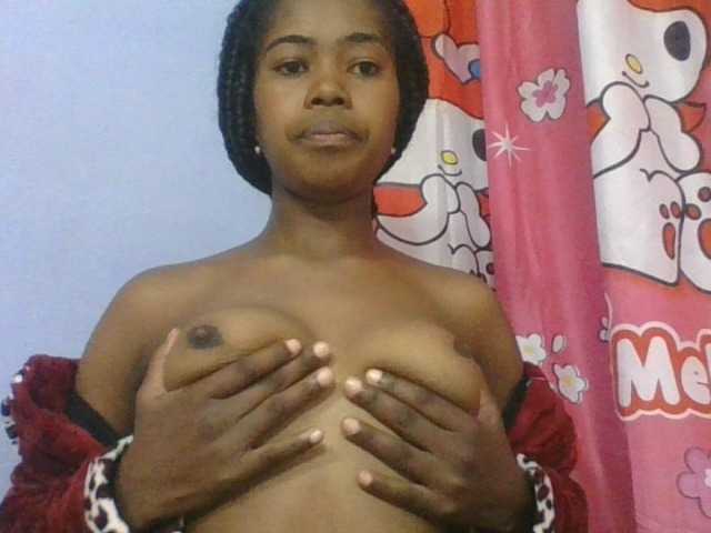 Sex chat gratuit in direct cu Phaniah1a pe BongaCams
