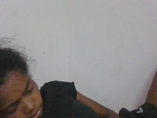 Phaniah1a live cam on BongaCams