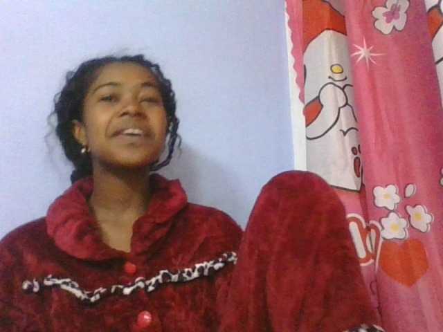 Phaniah1a live cam on BongaCams
