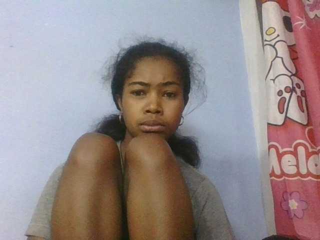 Phaniah1a live cam on BongaCams
