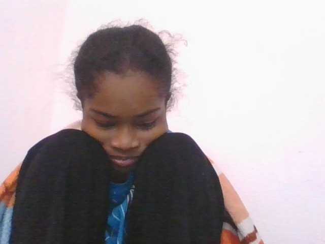 Phaniah1a live cam on BongaCams