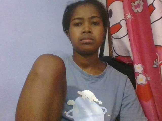 Phaniah1a live cam on BongaCams