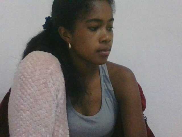 Phaniah1a live cam on BongaCams