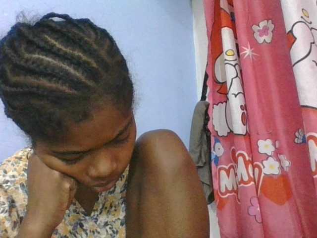 Phaniah1a live cam on BongaCams