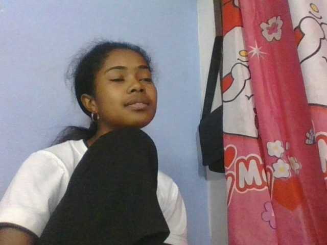 Phaniah1a live cam on BongaCams