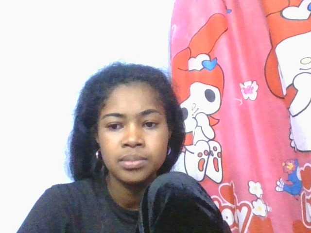 Phaniah1a live cam on BongaCams