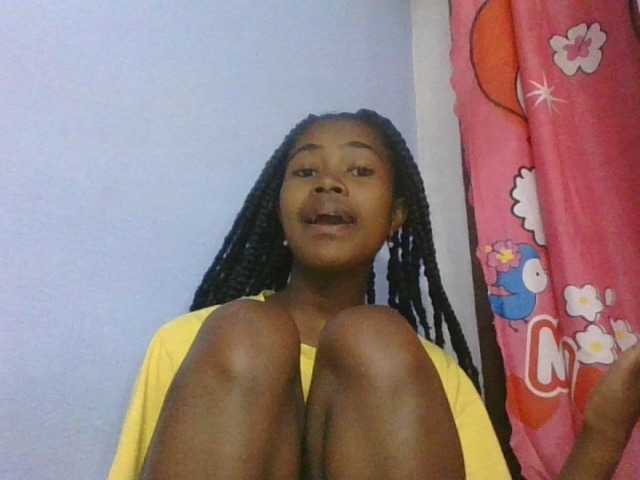 Phaniah1a live cam on BongaCams