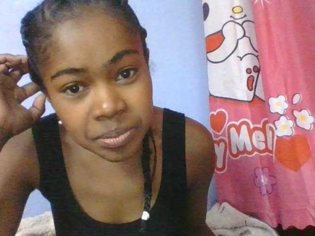 Phaniah1a live cam on BongaCams